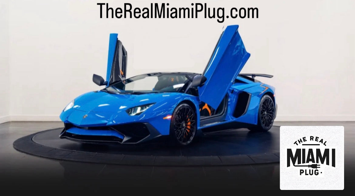 Lamborghini Aventador SV Roadster Rental